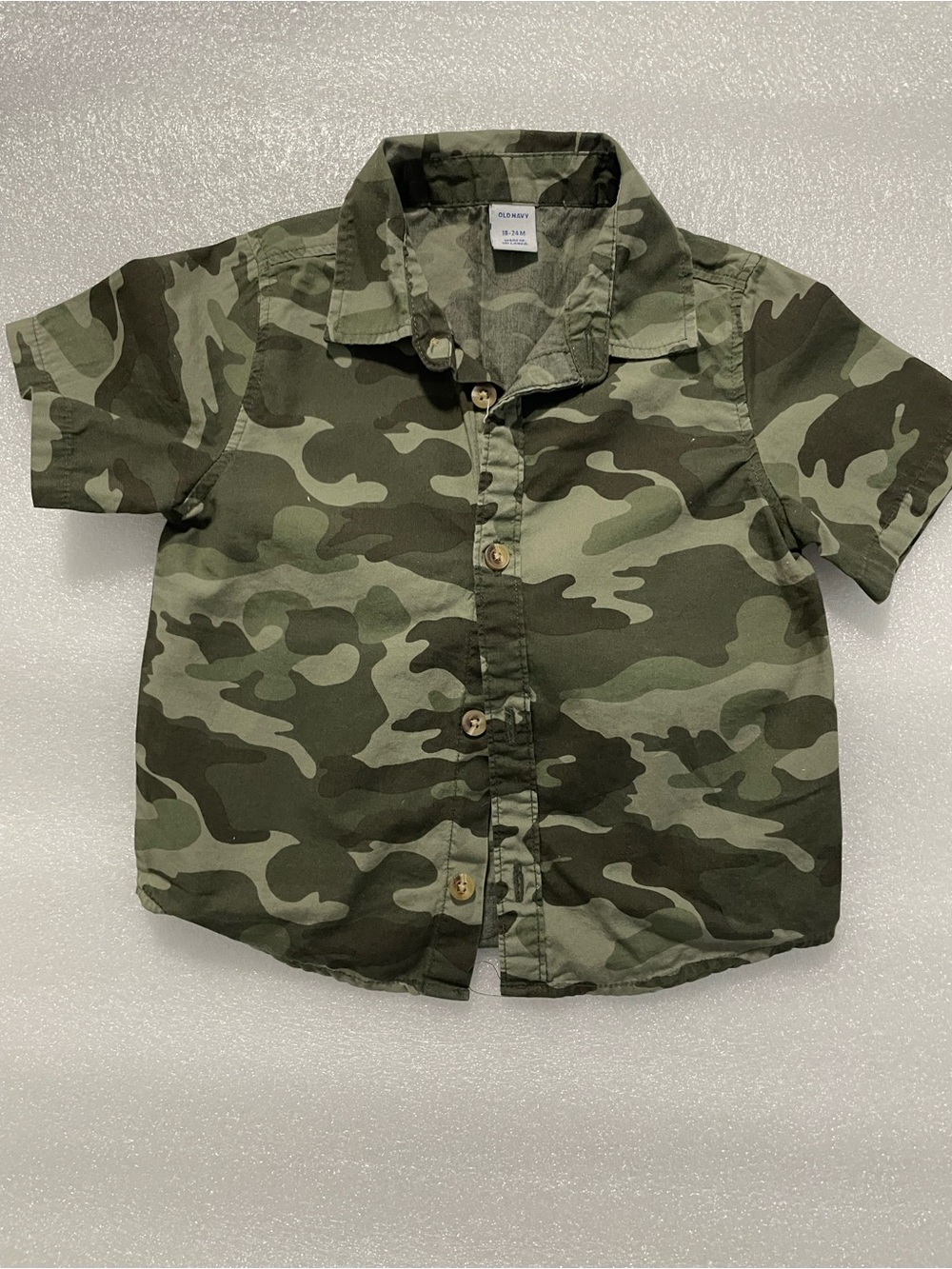 Old Navy Green Camo Short Sleeve Button-Down Shirt